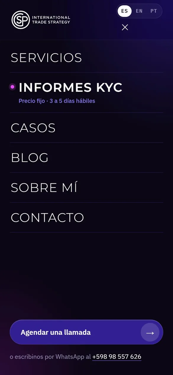 Menú del sitio de CSP Consulting con selector de idioma español, inglés y portugués